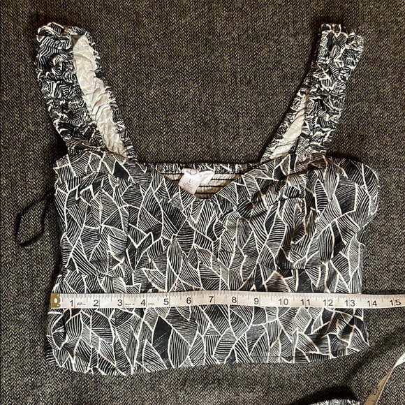 NWOT 2-piece Wide Leg Pant & Crop Tank Set Black with white leaf print sz L - Picture 12 of 13